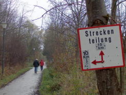 Bitte zum Vergrößern und zur Dia-Show anklicken!