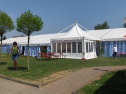 Bitte zum Vergrern und zur Dia-Show anklicken!